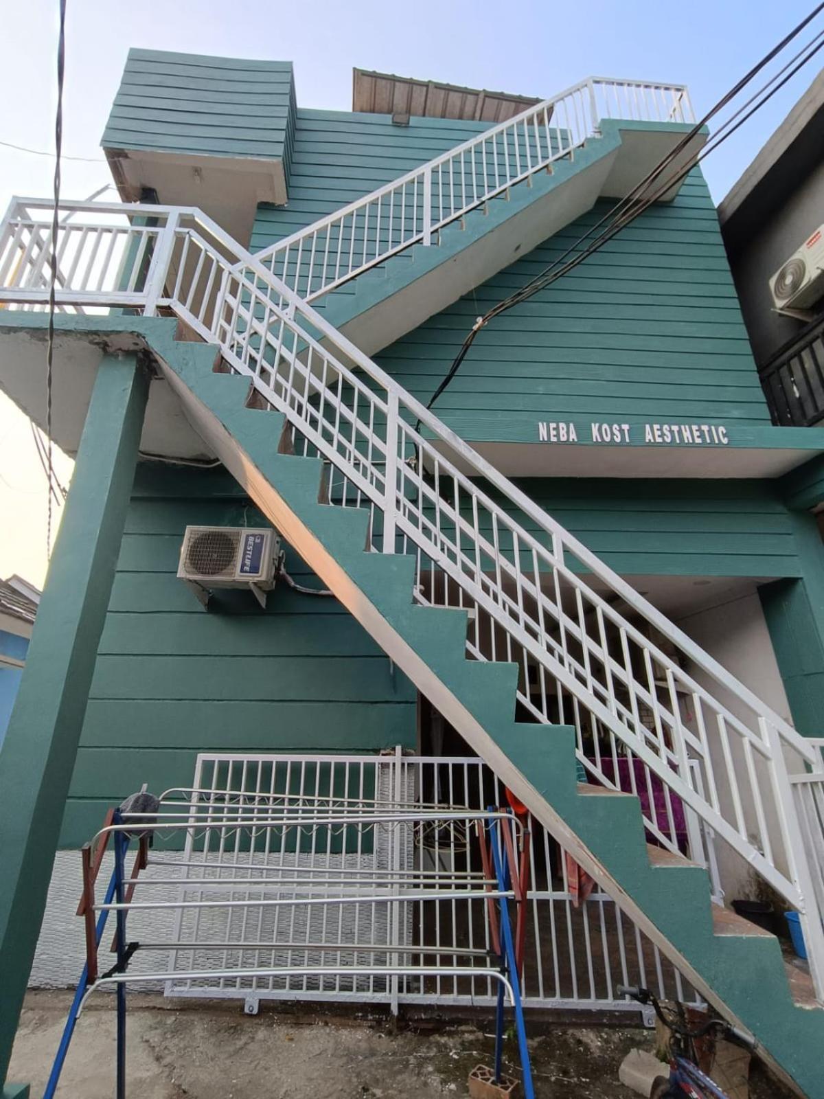 Oyo Life 92977 Neba Kost Aesthetic Hotel Peladen Ngoại thất bức ảnh